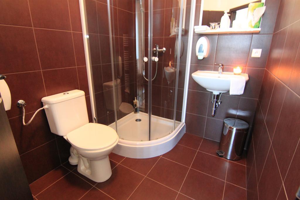 Отель Jbi Wellness Колин Номер фото