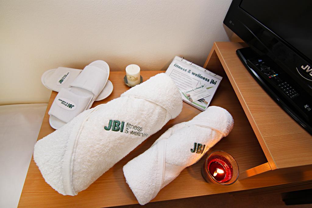 Отель Jbi Wellness Колин Номер фото